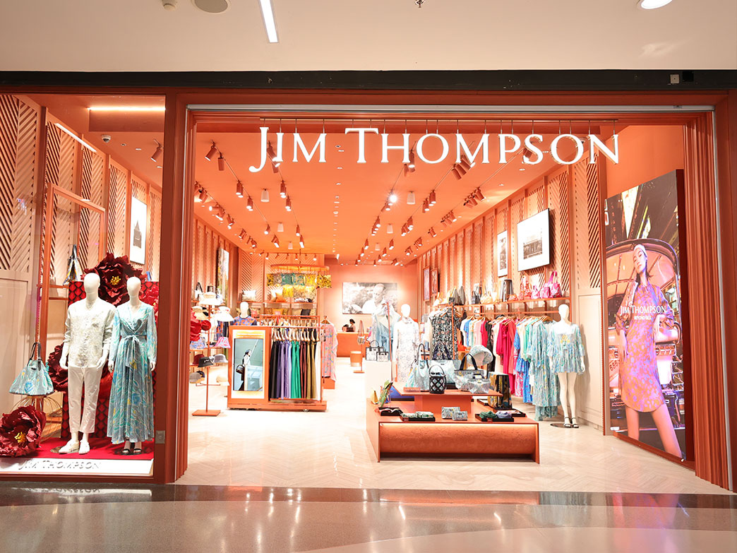 JIM THOMPSON: TIMELESS ELEGANCE IN THAI SILK FASHION