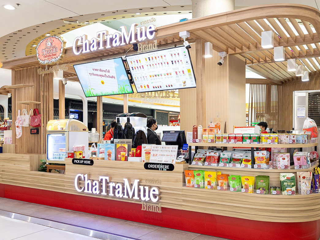 CHA TRA MUE: AUTHENTIC THAI TEA WITH A RICH, INTENSE FLAVOR